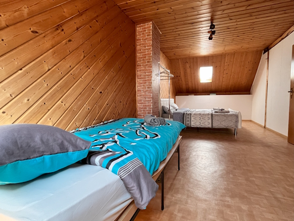 Schlafzimmer 1